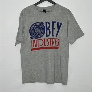 Obey Industries Short Sleeve Graphic T Shirt in Gray / Size Medium